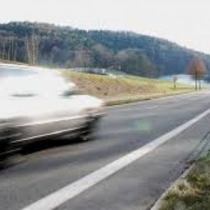 Shqiptari në Zvicër voziti me mbi 65km/ se e lejuara, rrezikon burgun