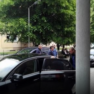 Zoran Zaev viziton në spital Ziadin Selën (FOTO)