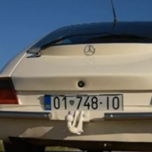 Ja si e ndryshon shqiptari Mercedesin