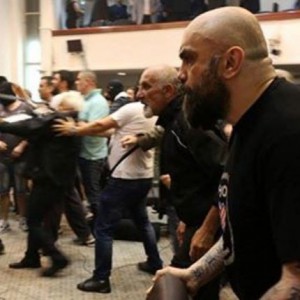 Shokon gazetarja maqeedonase: Qëllimi i huliganëve ishte vrasja e Ziadin Selës