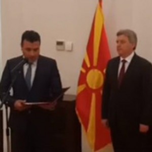 Zoran Zaev e pranoi mandatin për formimin e Qeverisë