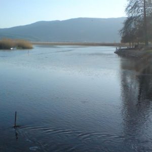 Niveli i ujit nën mesataren në  liqenin e Ohrit