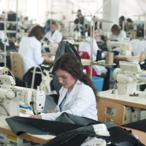 Gjysma e grave në Maqedoni të papuna (VIDEO)