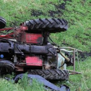 Në një fatkeqësi trafiku e humbi jetën traktoristi nga Debërca