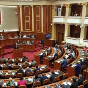 39 deputete gra,në Kuvendi e ri të Shqipërisë