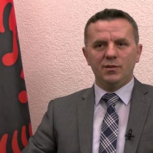 Vesel Memedi  i kënaqur me propozim-ligjin për gjuhën shqipe