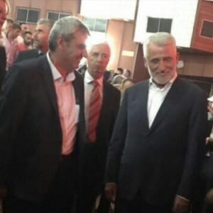 Adnan Ismaili bashkë me Menduh Thaçin në Konventën e PDSH-së