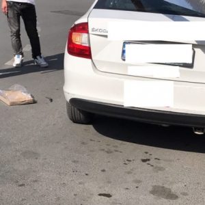 Incident në qendër të Tetovës, sulmohet me thikë taksisti