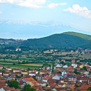 Hyrja e Ladorishtit në errësirë-reagim në profilin e fshatit!