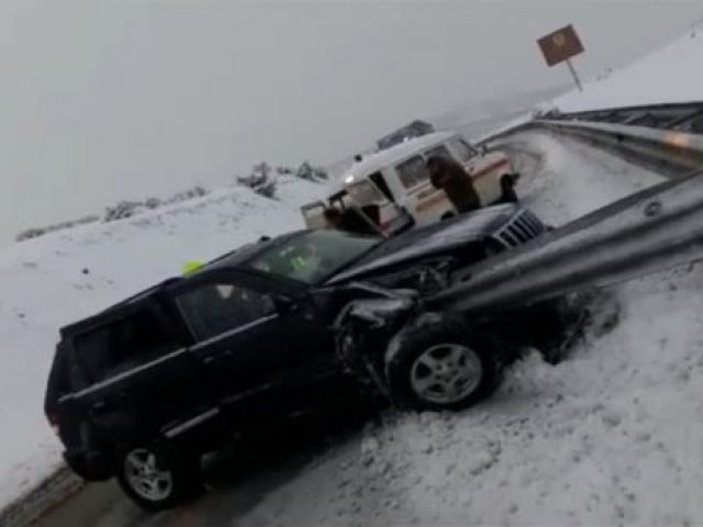 Aksident i rëndë,dy shtetase të Maqedonisë me plagë të rënda(FOTO)