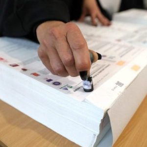 Mbi 24 mijë fletë votimi të pavlefshme në rrethin e parë të zgjedhjeve presidenciale
