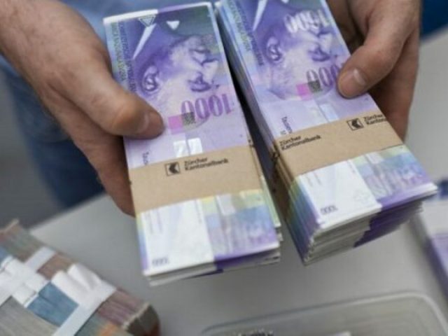 Shqiptari mashtron dy homoseksualë në Zvicër, ua vodhi 1.2 milion franga