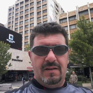 Milot Rizvani/Me shkas: Per Ministrin e Arsimit Jeton Shaqiri dhe drejtoret e shkollave neper Maqedoni te Veriut?!!