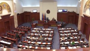 Zyrtare:VMRO-DPMNE 58 deputetë, BDI 18, LSDM 18, VLEN 14, ZNAM dhe E majta nga 6