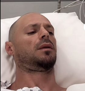 Pësoi sulm në zemër në Dubai, reperi Cllevio në gjendje të rëndë në spital (Video)