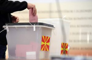 Maqedonia e Veriut sot voton për zgjedhjen e presidentit