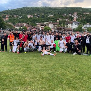 FC Struga ne një foto historike si kampion të Maqedonisë