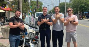 Atli Sela, polici shqiptar në Nju Xhersi , nderon  struganët në”Memorial Day” me shqiponjë