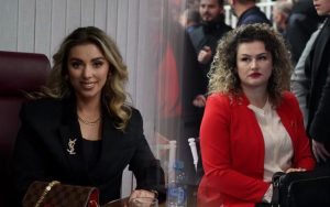 Feride Haxhiu dhe Kaltrina Beqiri zënë vendin e Mexhitit dhe Limanit në Parlament