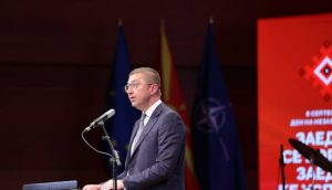 Mickoski shpalli 10 parime për unitet dhe kohezionin