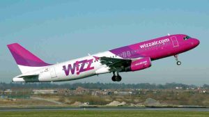 Wizzair do të ndërpres linjat nga Këlni për në Shkup dhe Tiranë