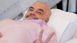 Operohet Edi Rama, kryeministri i Shqipërisë tregon problemin shëndetësor që ka